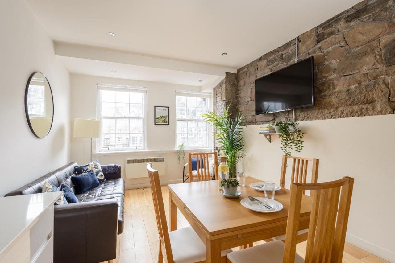 The Lady Stair'S Apartment - Royal Mile เอดินบะระ ภายนอก รูปภาพ