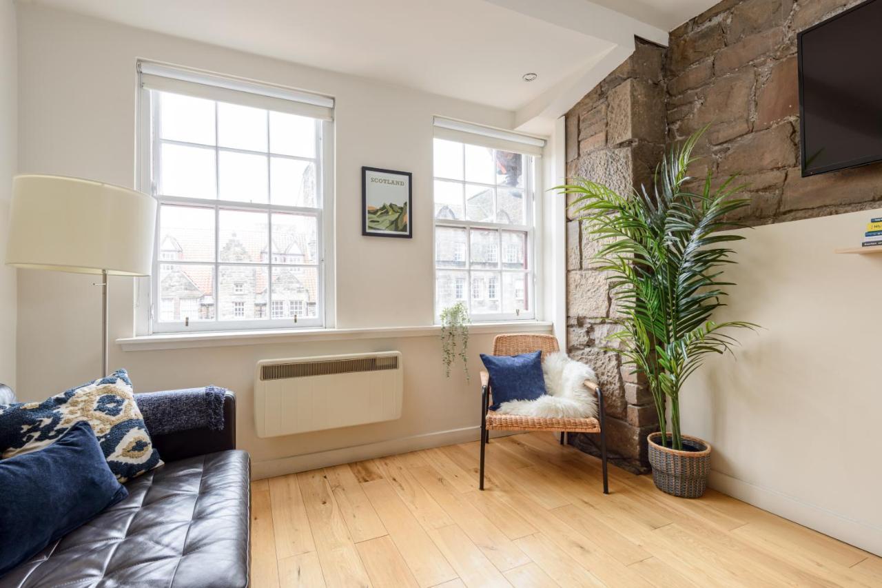 The Lady Stair'S Apartment - Royal Mile เอดินบะระ ภายนอก รูปภาพ