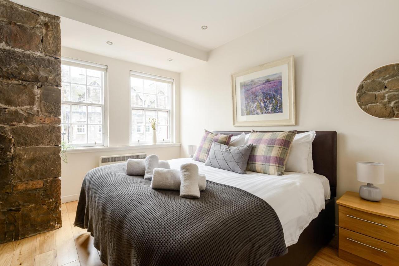 The Lady Stair'S Apartment - Royal Mile เอดินบะระ ภายนอก รูปภาพ